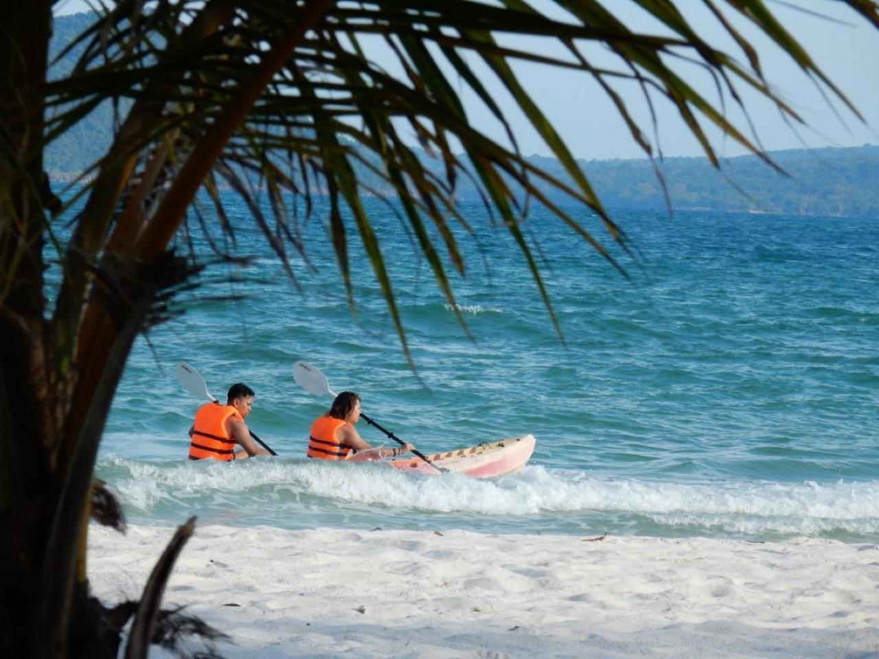 Sandbank Restaurant & Camping Koh Rong Kaoh Touch Экстерьер фото